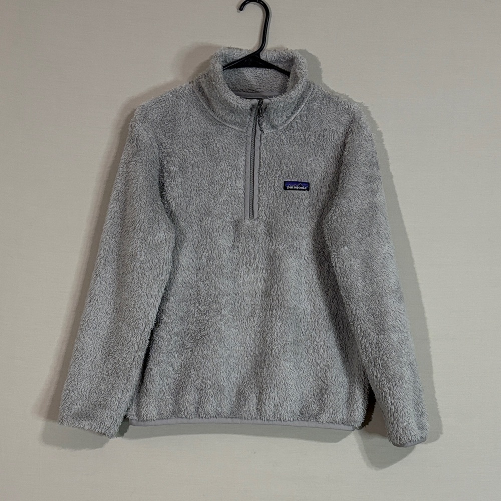 Patagonia Women’s Quarter Zip Fleece Pullover Gray Sherpa Jacket Size S